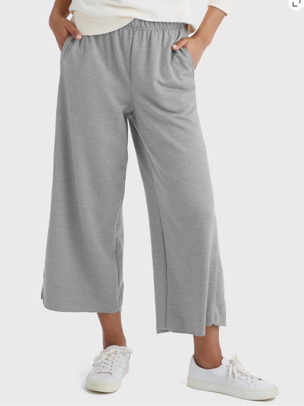 Hanes Originals French Terry Wide Leg Crop Pants Size medium Concrete Heather